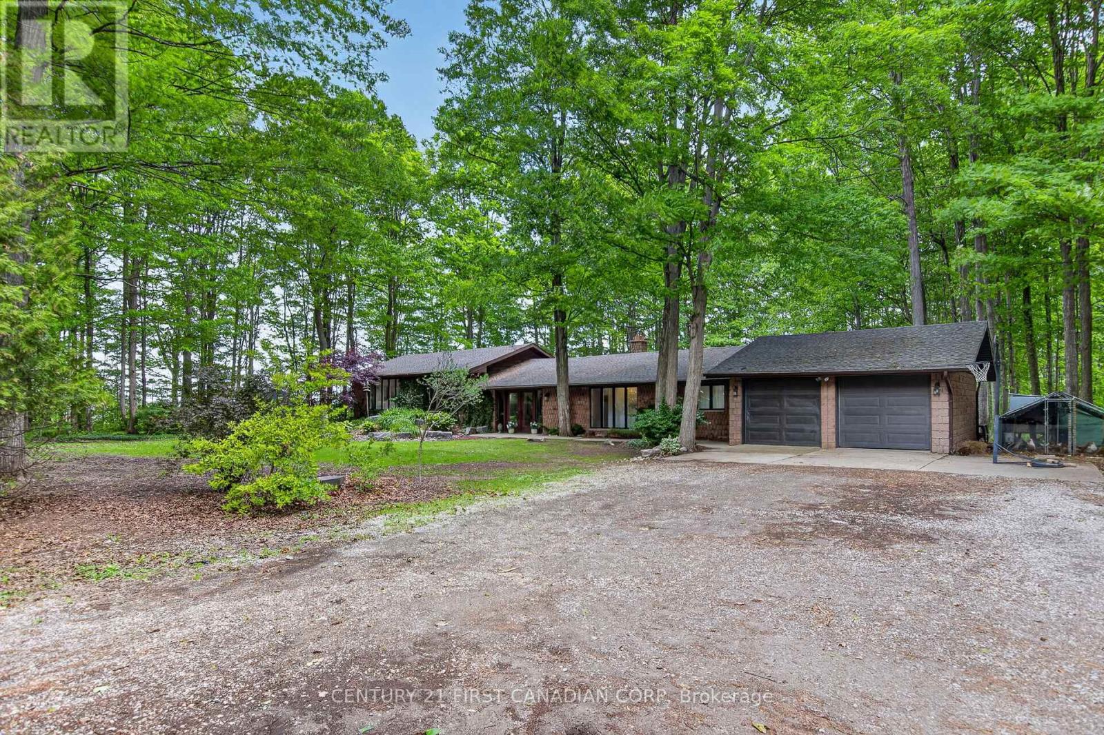 5630 Egremont Drive, Middlesex Centre, Ontario  N0M 2A0 - Photo 3 - X13422088