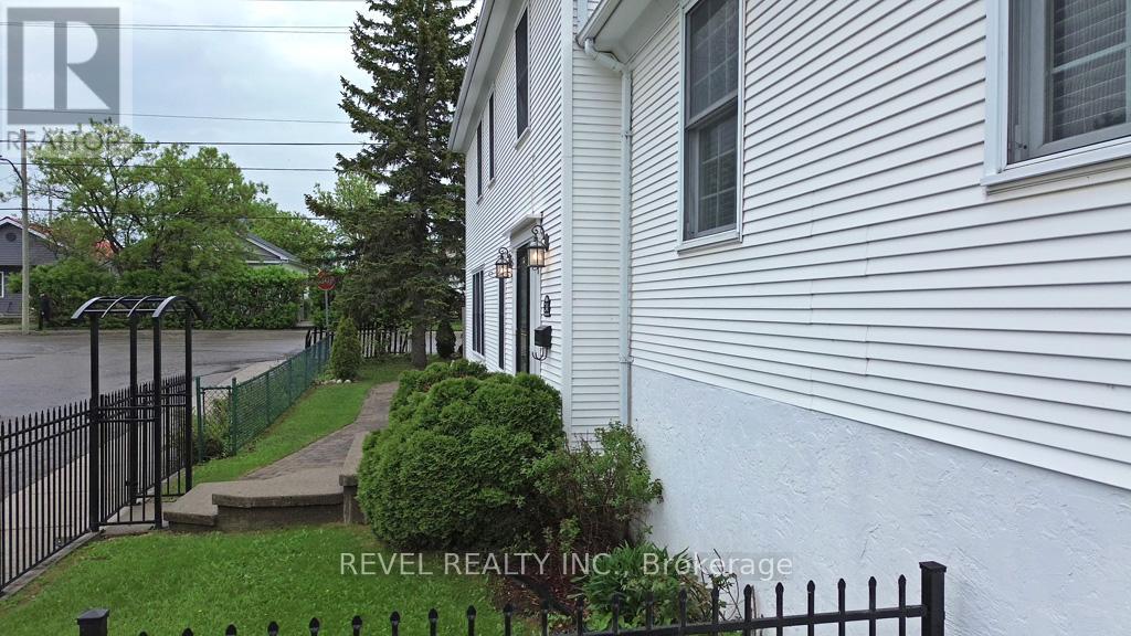 241 Patricia Boulevard, Timmins, Ontario  P4N 6Y2 - Photo 5 - T13422100