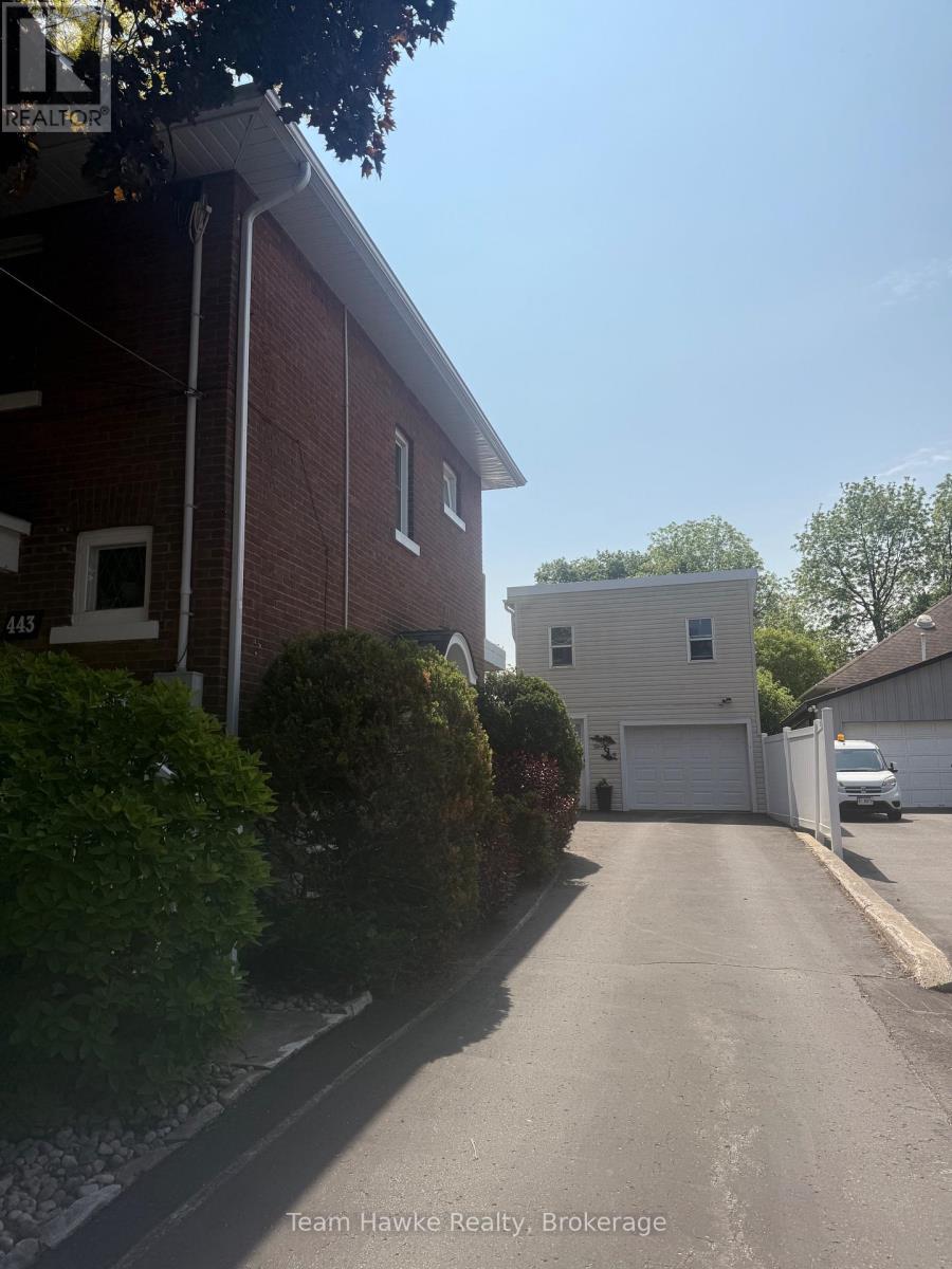 443 Elizabeth Street, Midland, Ontario  L4R 1Z7 - Photo 2 - S13421260