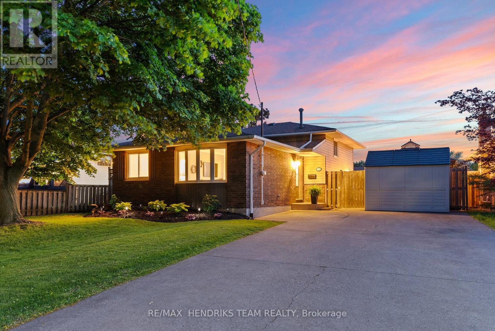 111 MEREDITH DRIVE, St. Catharines, Ontario