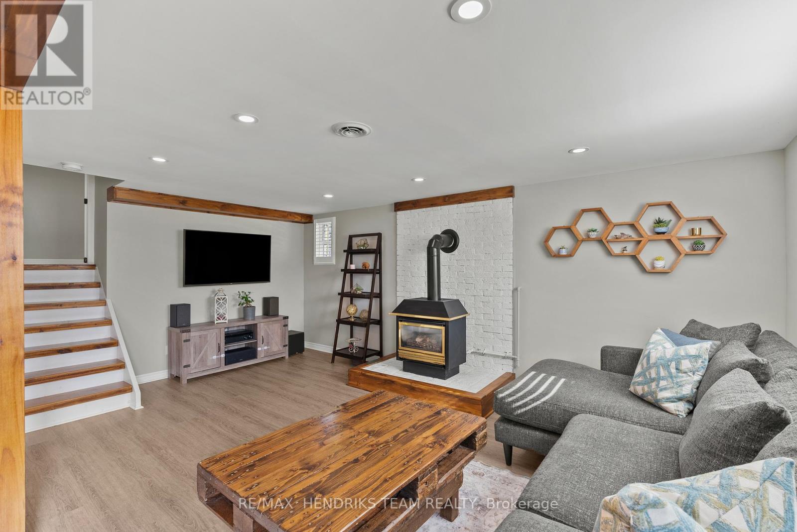 111 Meredith Drive, St. Catharines, Ontario  L2M 6C5 - Photo 18 - X13422286
