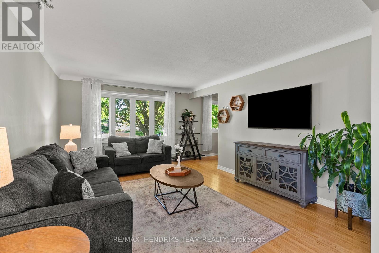 111 Meredith Drive, St. Catharines, Ontario  L2M 6C5 - Photo 4 - X13422286