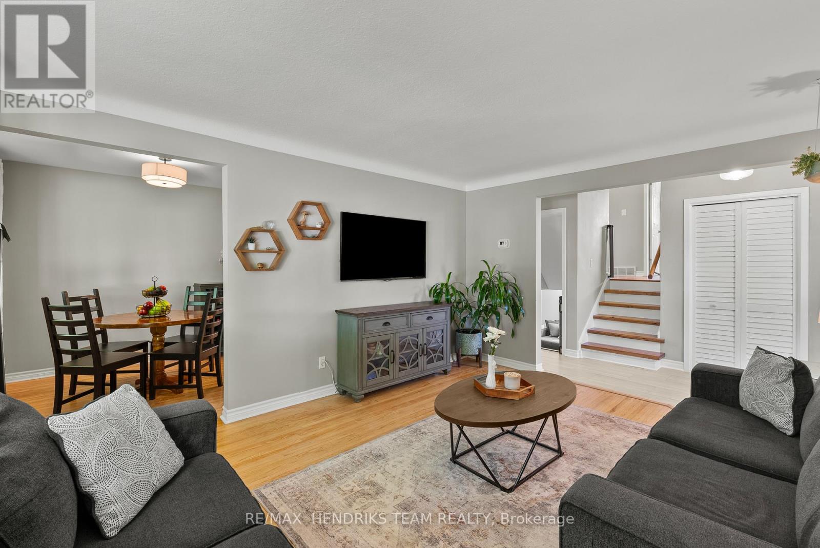111 Meredith Drive, St. Catharines, Ontario  L2M 6C5 - Photo 5 - X13422286