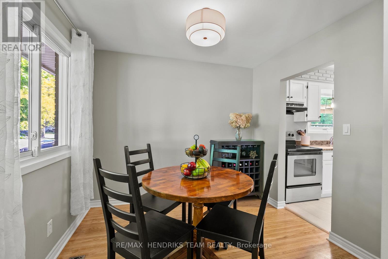 111 Meredith Drive, St. Catharines, Ontario  L2M 6C5 - Photo 7 - X13422286