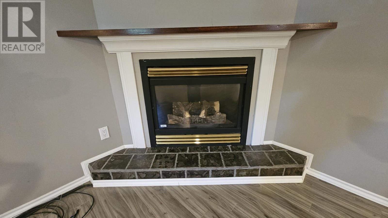 936 Broadmore Ave, Thunder Bay, Ontario  P7E 2Y5 - Photo 2 - TB2601433