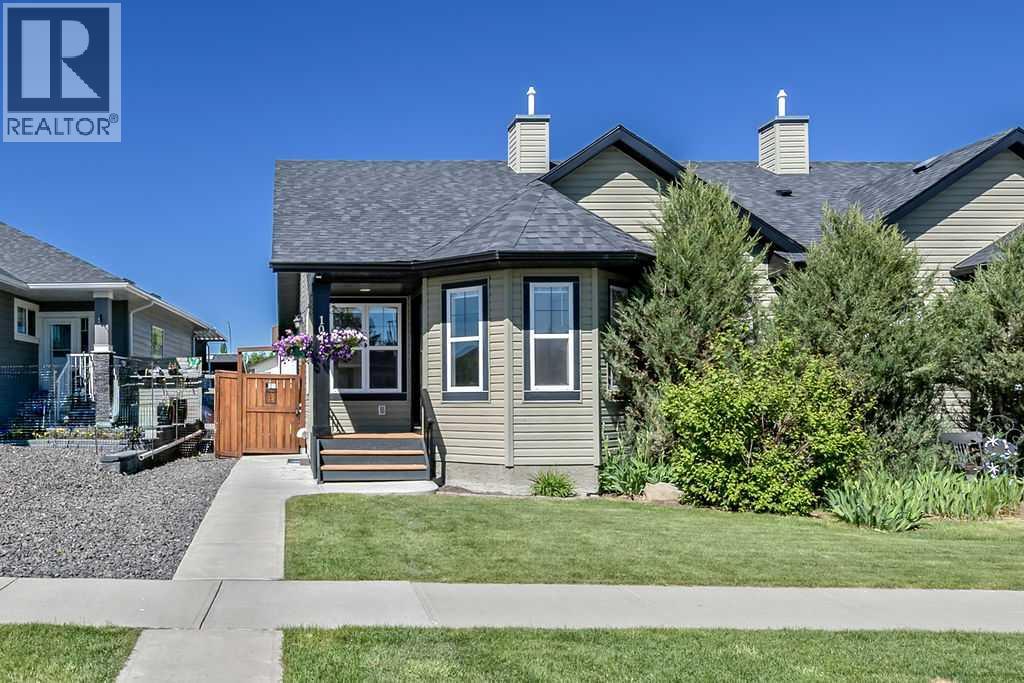 1013 3rd Avenue SW, diamond valley, Alberta
