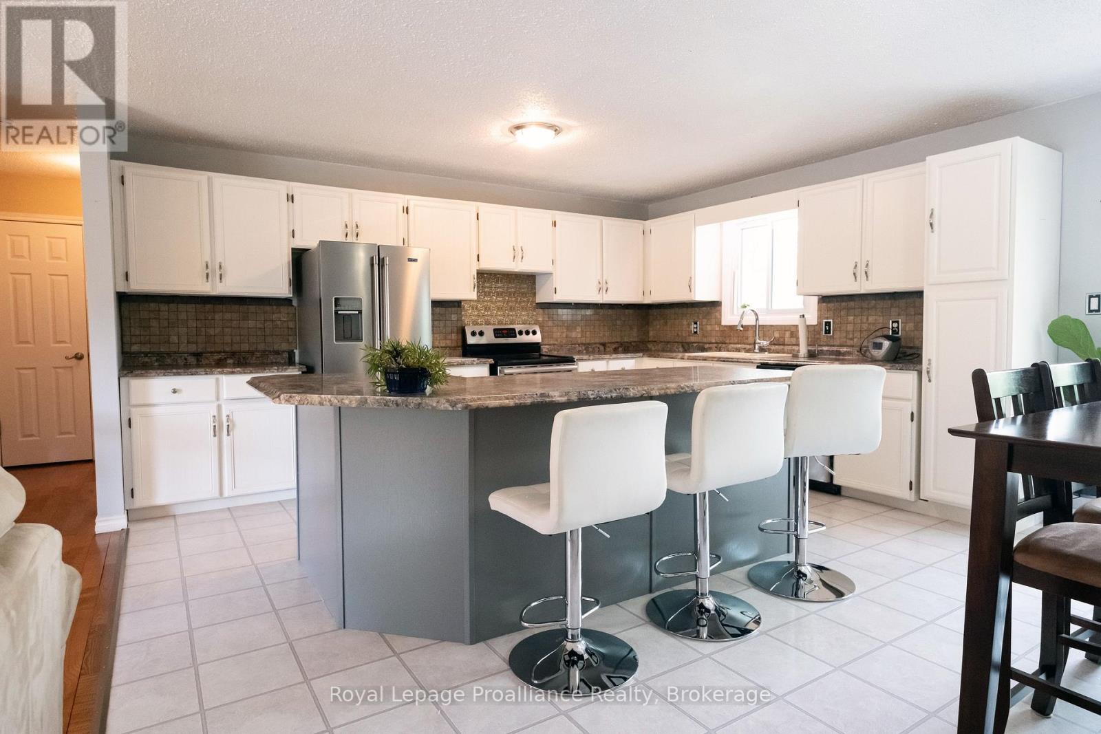 14 Allore Avenue, Quinte West, Ontario  K8V 4W3 - Photo 22 - X13422024