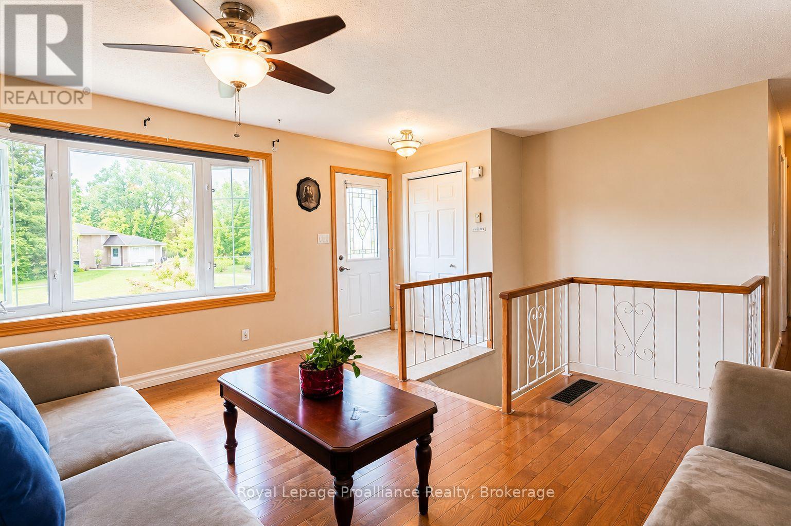 14 Allore Avenue, Quinte West, Ontario  K8V 4W3 - Photo 36 - X13422024
