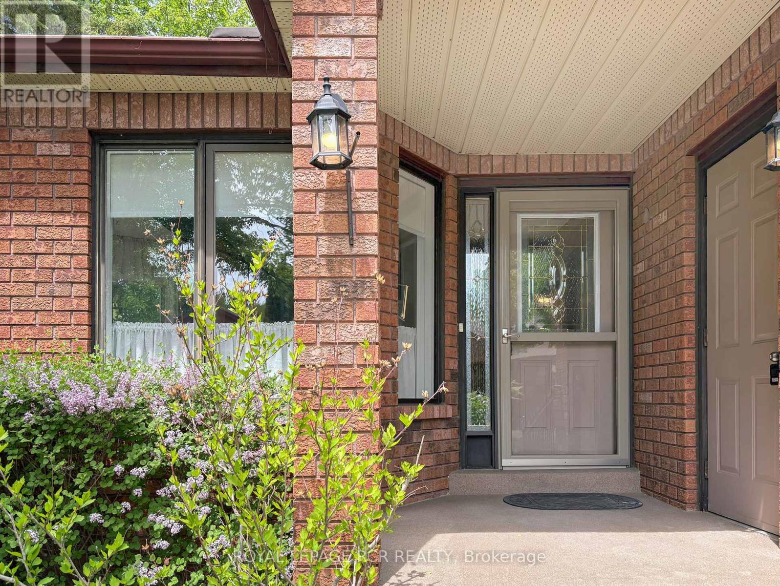7 Glen Eden Way, New Tecumseth, Ontario L9R 1R4 - Photo 3 - N12997944