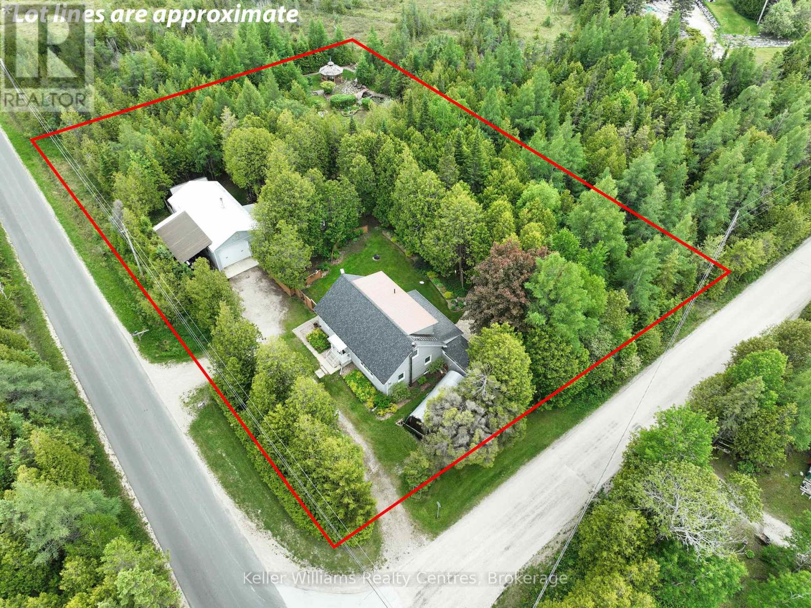 668 Pike Bay Road, Northern Bruce Peninsula, Ontario  N0H 2T0 - Photo 3 - X12967684