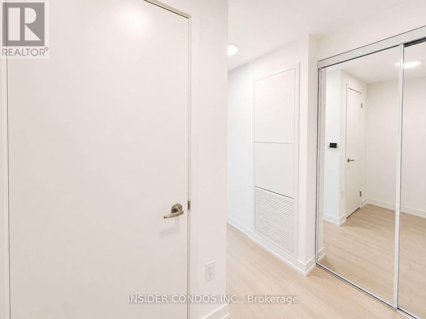 504 - 4010 Eglinton Avenue W, Toronto, Ontario  M9P 1A6 - Photo 3 - W13422246