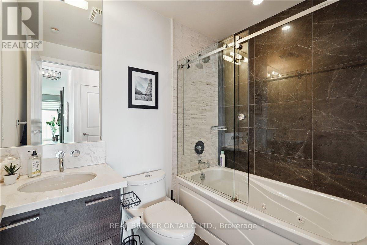 3704 - 33 Shore Breeze Drive, Toronto, Ontario  M8V 0G1 - Photo 17 - W13422362