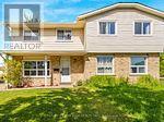 26a Helene Crescent, Waterloo, Ontario  N2L 5E5 - Photo 2 - X13422258