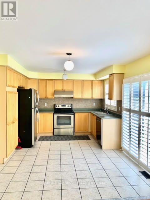 66 Oasis Boulevard, Toronto, Ontario  M1X 1W8 - Photo 9 - E13420786