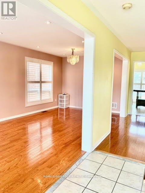 66 Oasis Boulevard, Toronto, Ontario  M1X 1W8 - Photo 5 - E13420786