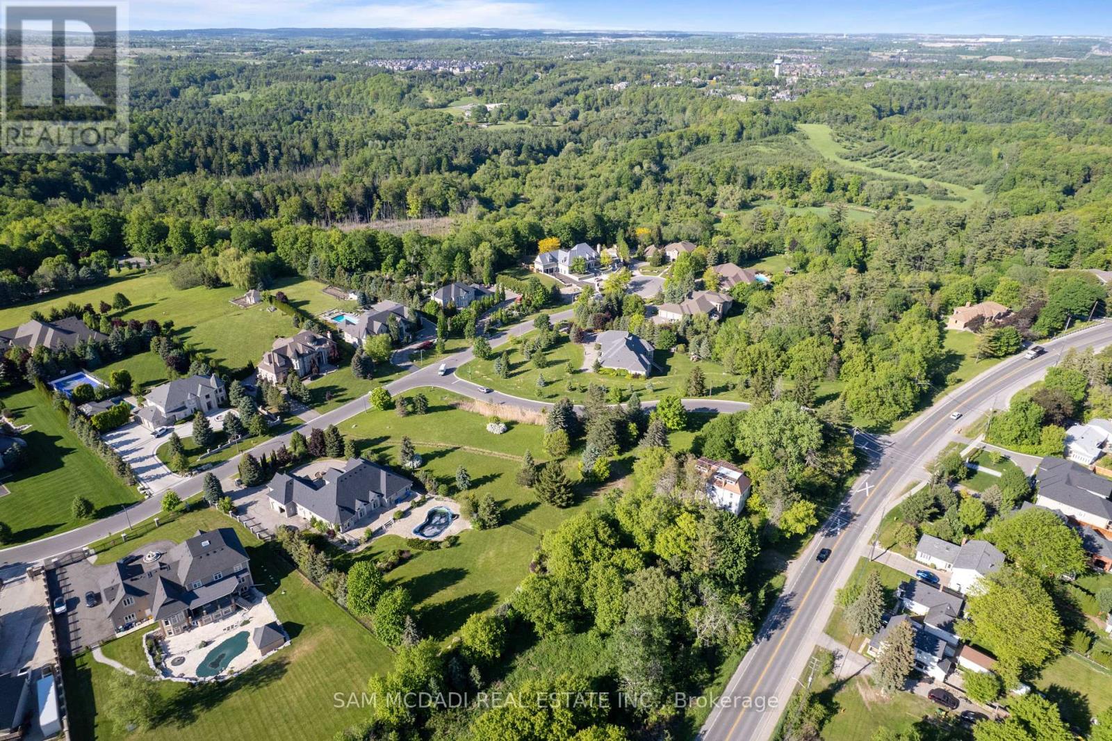 10 Richard Lovat Court, Vaughan, Ontario  L0J 1C0 - Photo 15 - N13422048