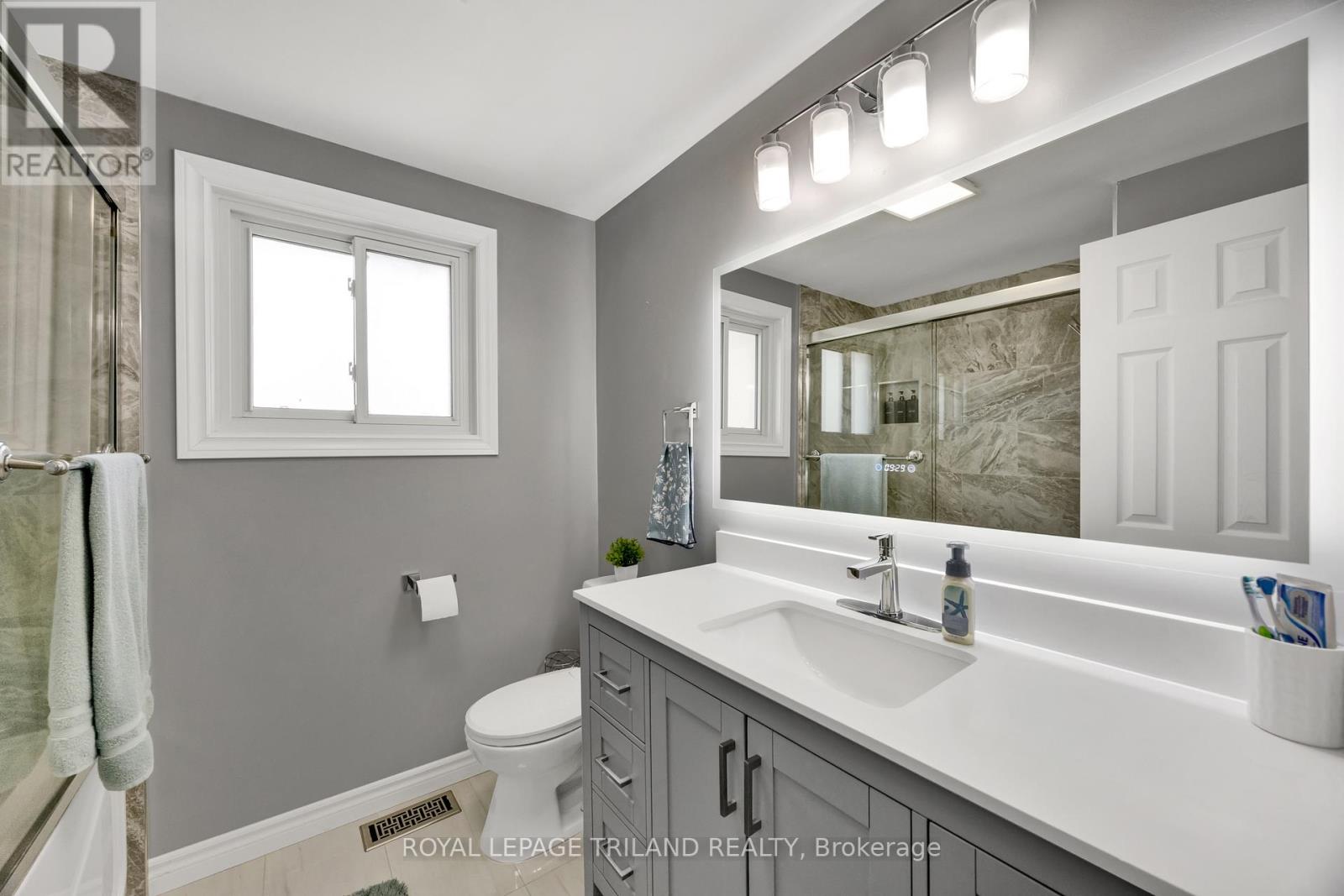59 Vanier Place, St. Thomas, Ontario  N5R 5S4 - Photo 13 - X13422446