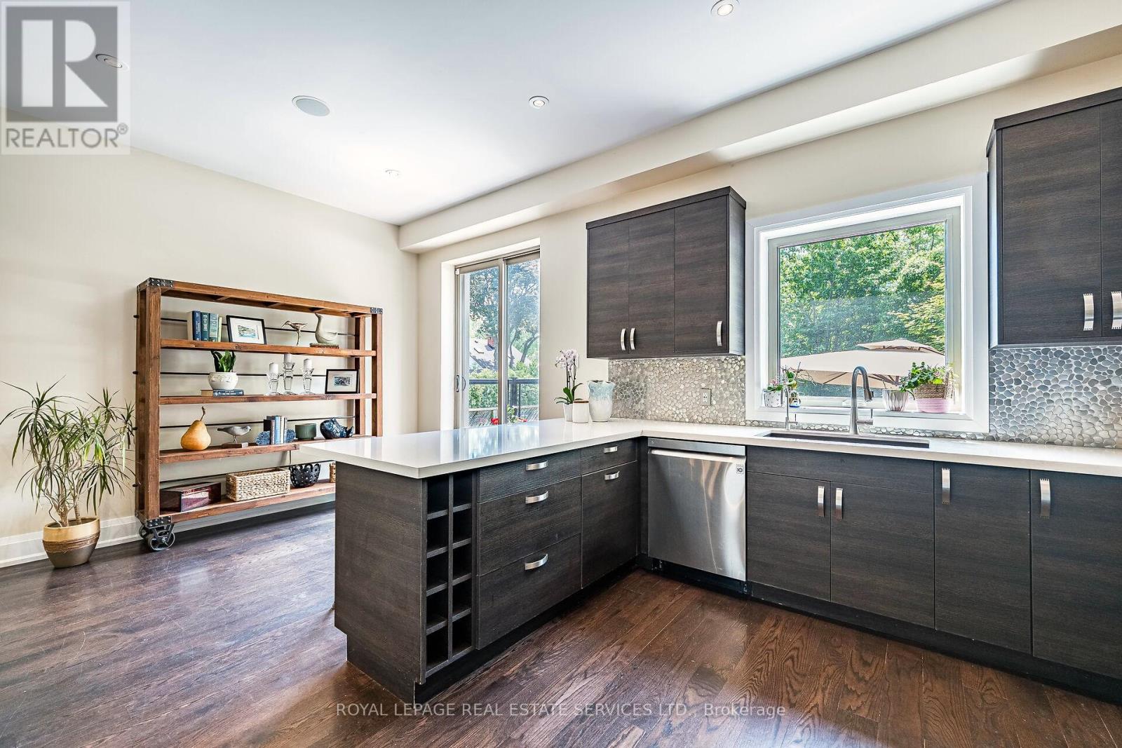 31 James Street, Toronto, Ontario  M8W 1L1 - Photo 17 - W13416174