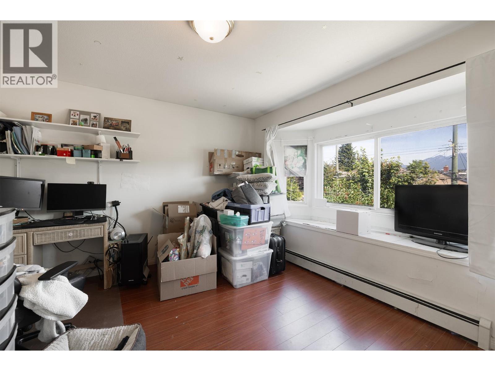2613 Parker Street, Vancouver, British Columbia  V5K 2T5 - Photo 8 - R3130417