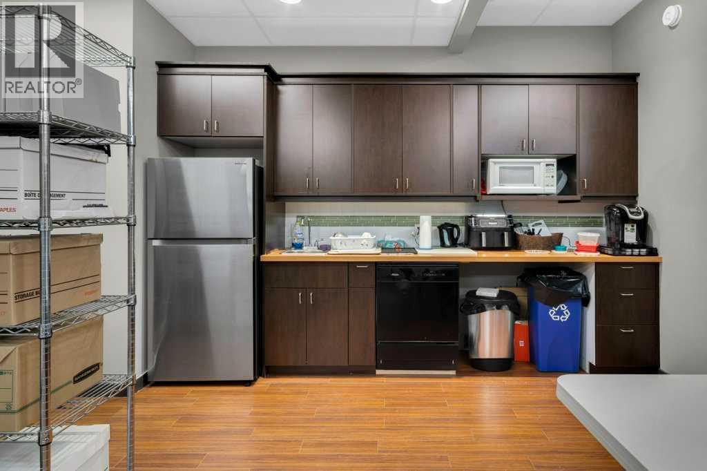 215, 2914 Kingsview Boulevard SE, Airdrie, Alberta  T4A 0E1 - Photo 6 - A2316674