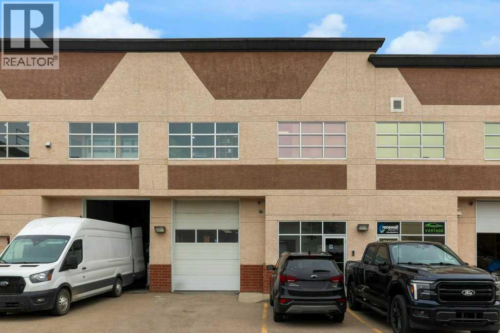 215, 2914 Kingsview Boulevard SE, Airdrie, Alberta