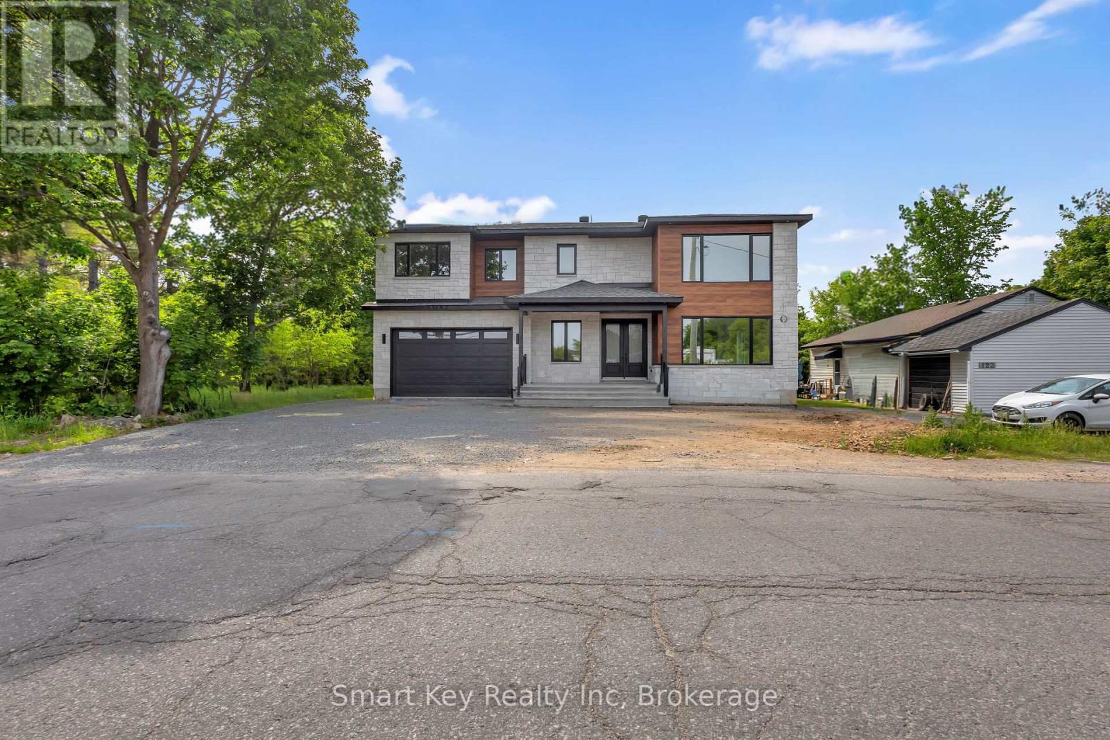 125 BRAE CRESCENT, Ottawa, Ontario