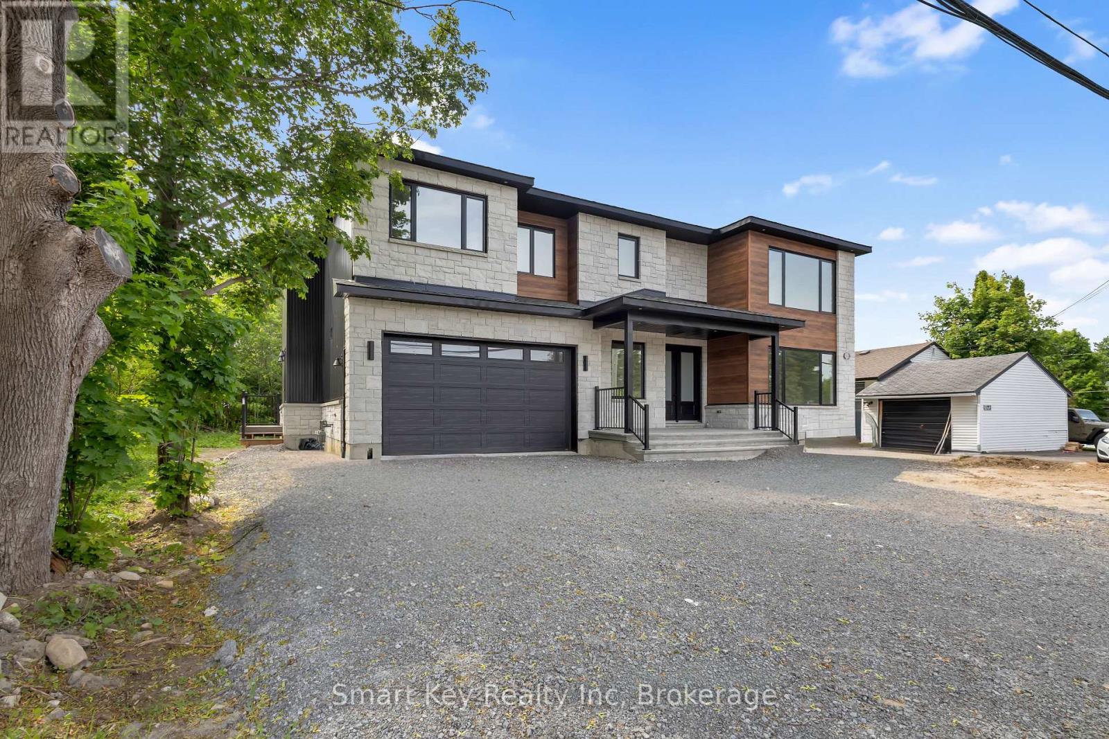 125 Brae Crescent, Ottawa, Ontario K2S 1P1 - Photo 2 - X13422568
