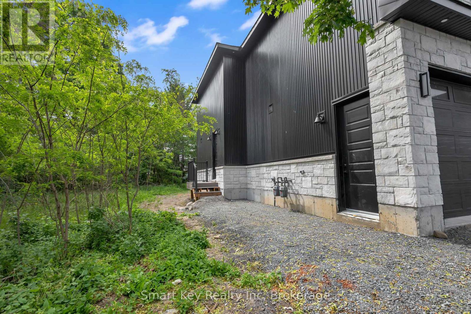 125 Brae Crescent, Ottawa, Ontario K2S 1P1 - Photo 4 - X13422568