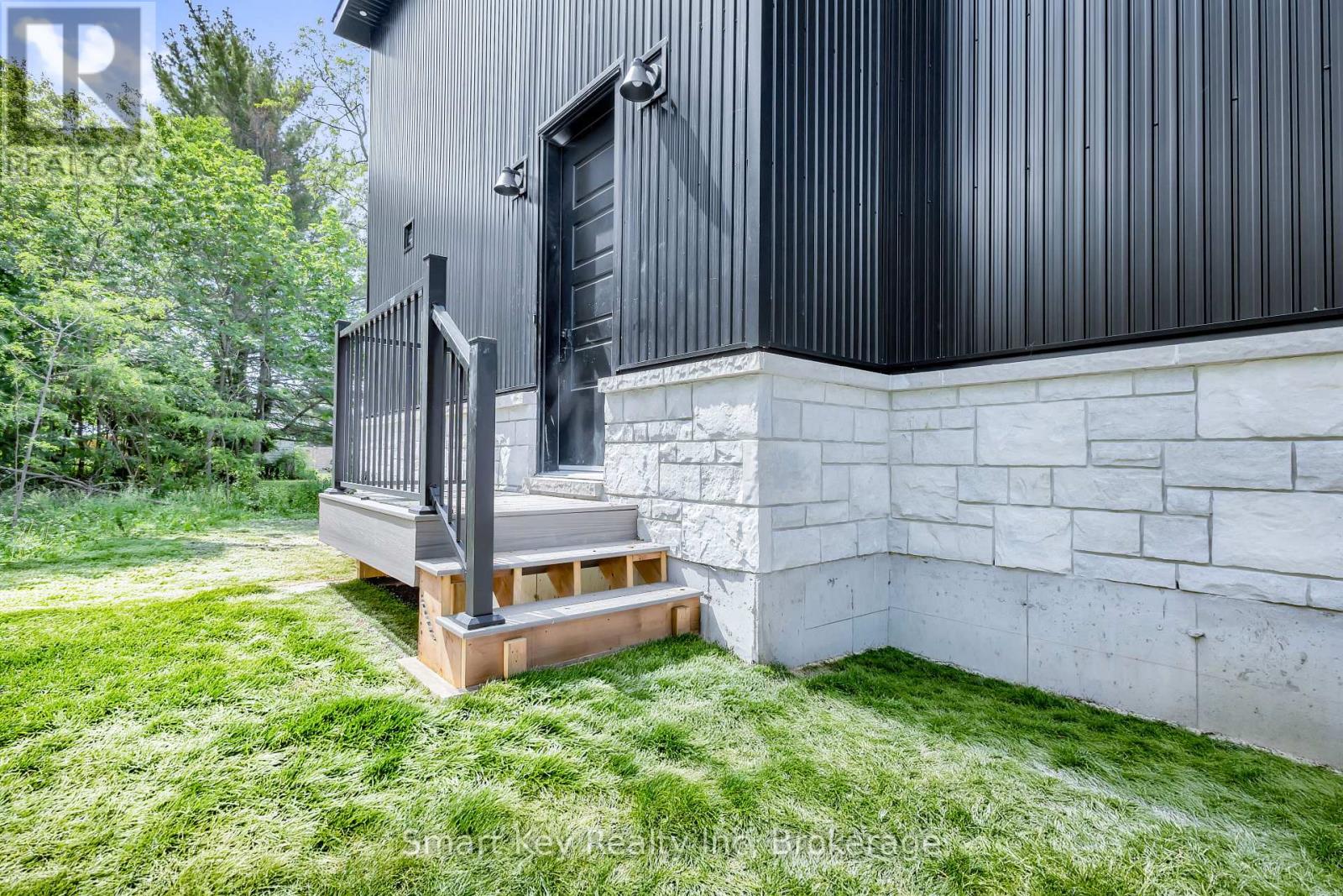 B - 125 Brae Crescent, Ottawa, Ontario K2S 1P1 - Photo 3 - X13422588