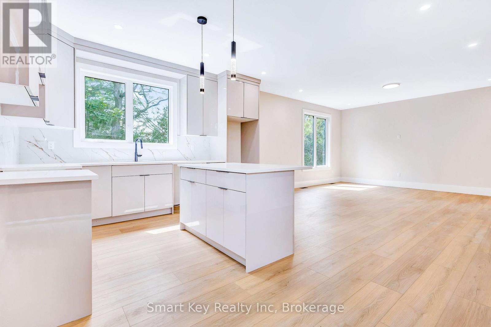 B - 125 Brae Crescent, Ottawa, Ontario K2S 1P1 - Photo 4 - X13422588