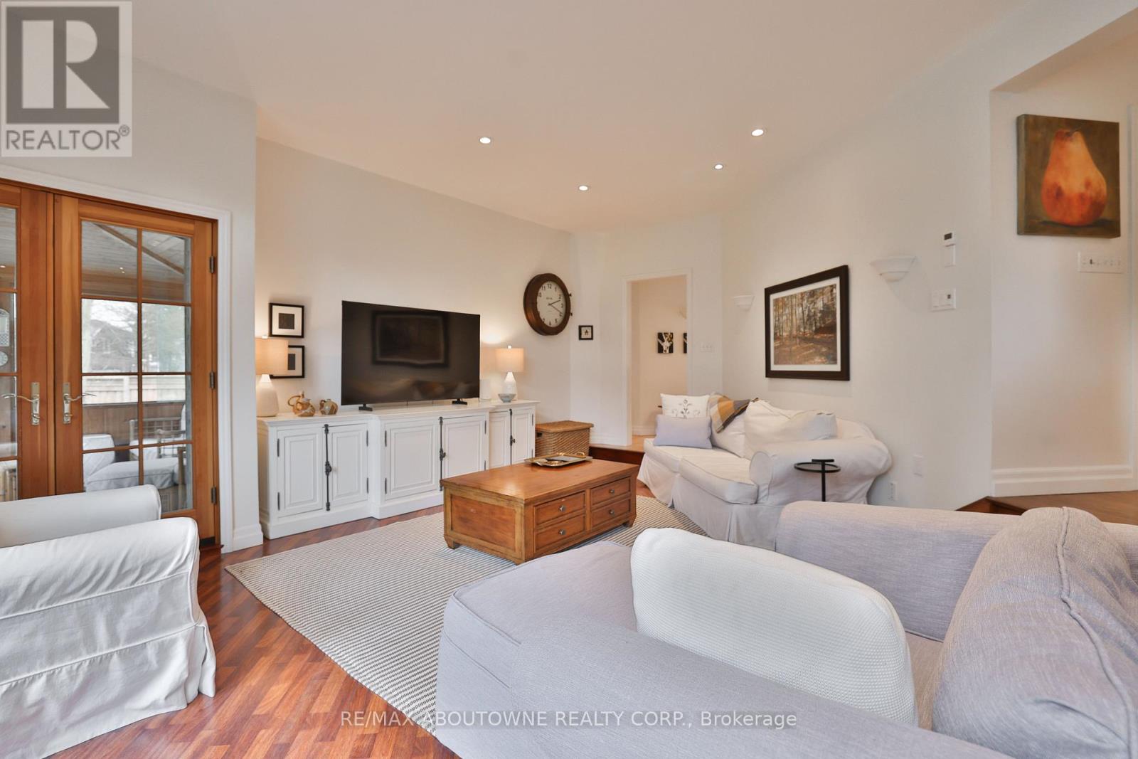1268 Hillhurst Road, Oakville, Ontario  L6J 1X4 - Photo 22 - W12922924