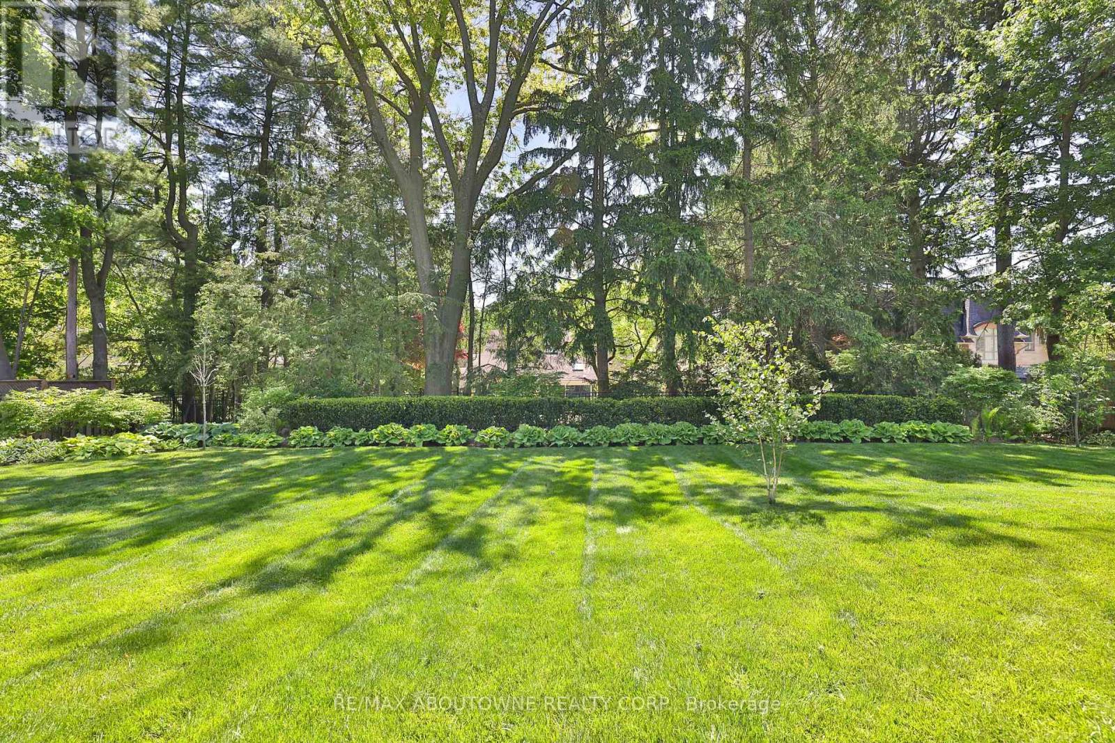 1268 Hillhurst Road, Oakville, Ontario  L6J 1X4 - Photo 43 - W12922924