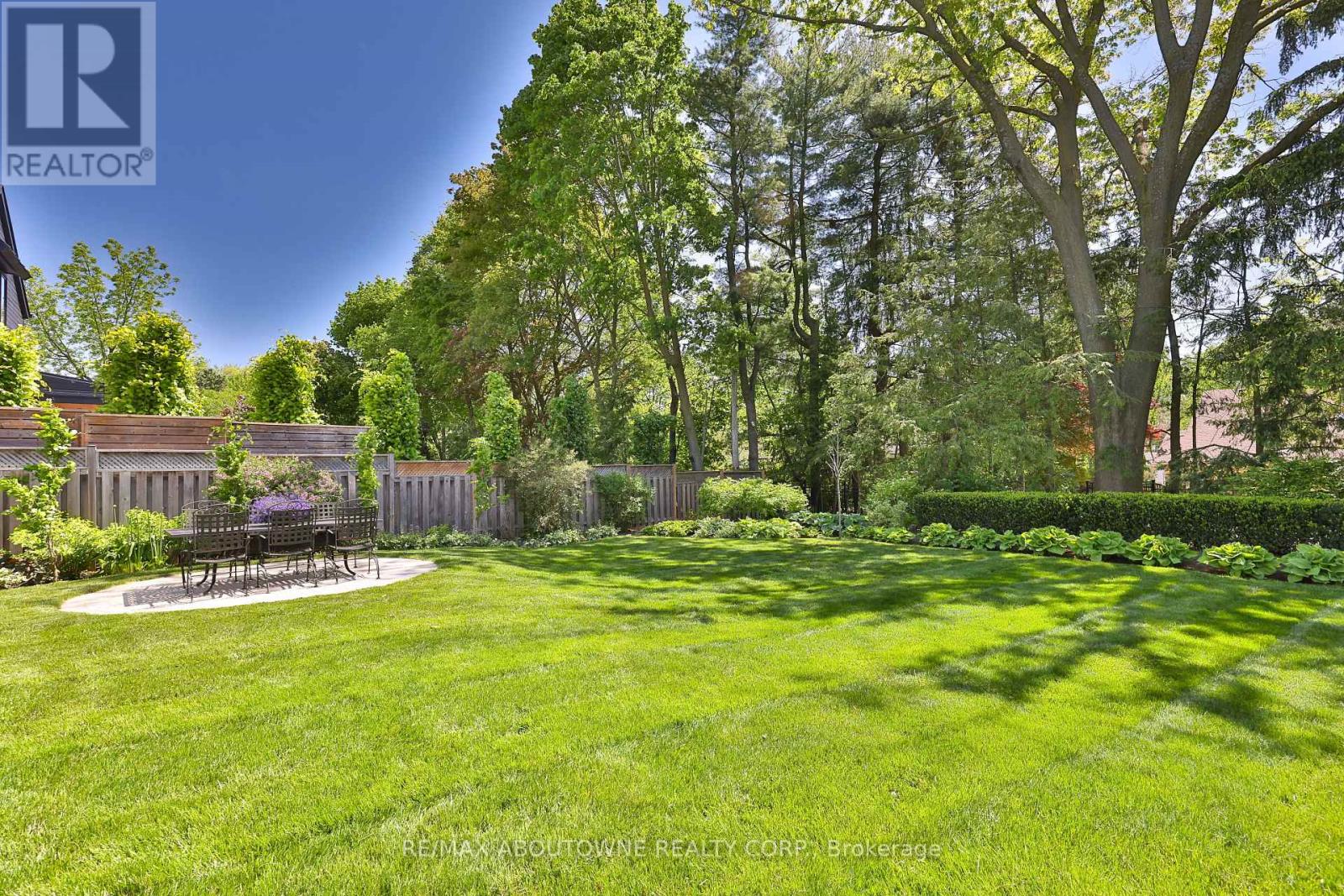 1268 Hillhurst Road, Oakville, Ontario  L6J 1X4 - Photo 44 - W12922924