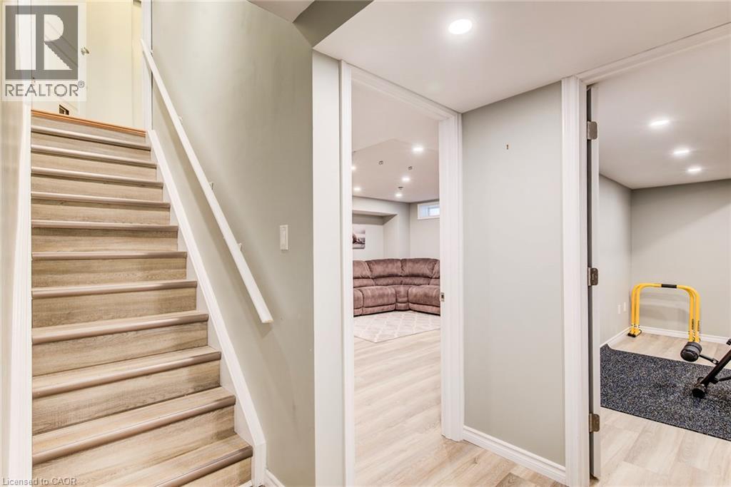 231 Falling Green Crescent, Kitchener, Ontario  N2R 0G1 - Photo 34 - 40838245