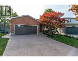 44 WINDERMERE Court, Kitchener, Ontario