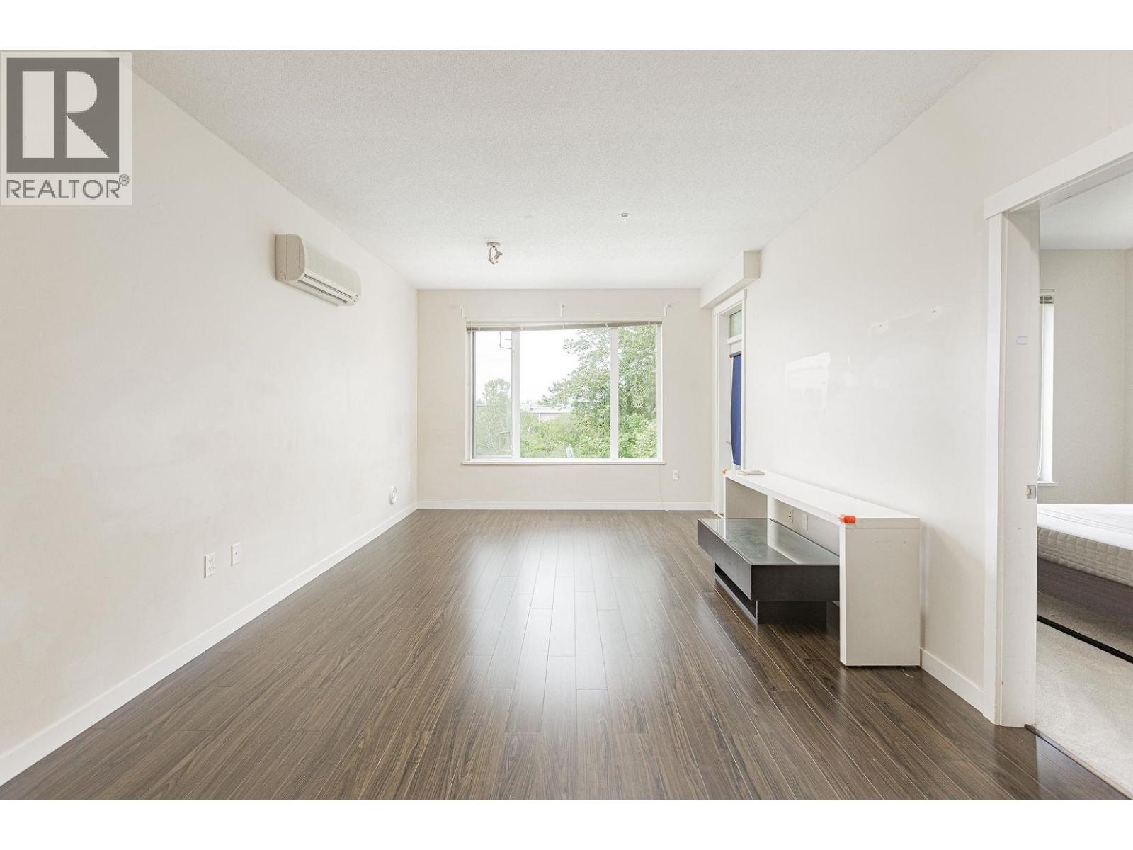 351 9388 Mckim Way, Richmond, British Columbia  V6X 0J7 - Photo 3 - R3131083