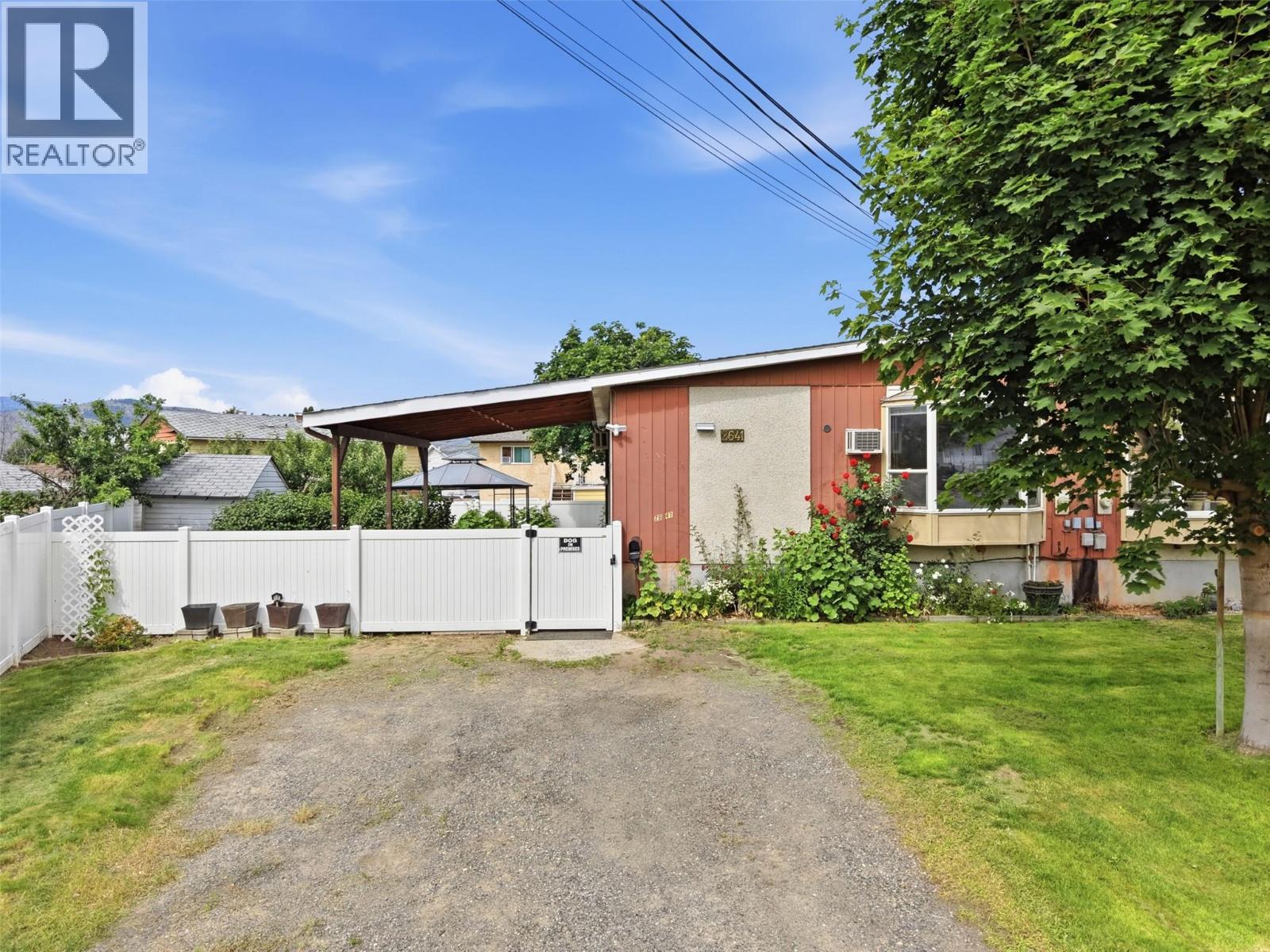 2641 Young Place