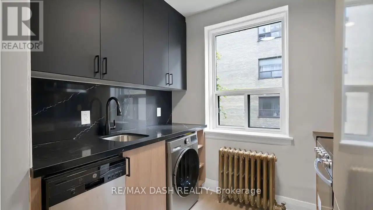 5 - 50 Raglan Avenue, Toronto, Ontario  M6C 2L1 - Photo 39 - C13422442