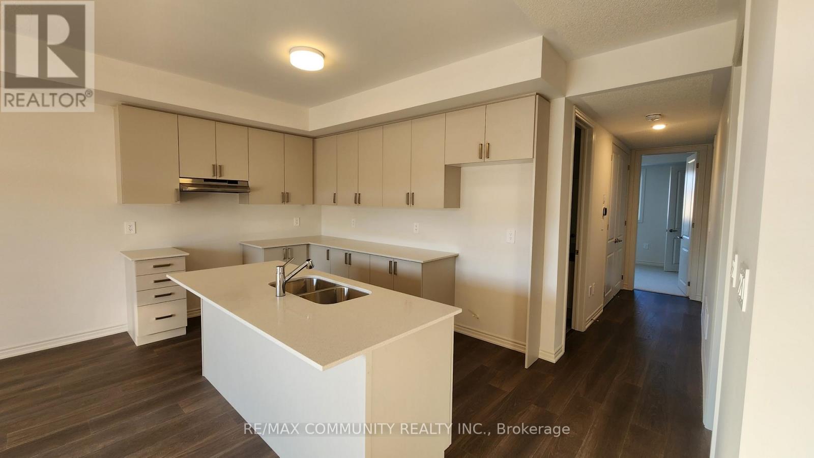 B - 58 Donald Cameron Crescent, Clarington, Ontario  L1E 0M4 - Photo 10 - E13422456