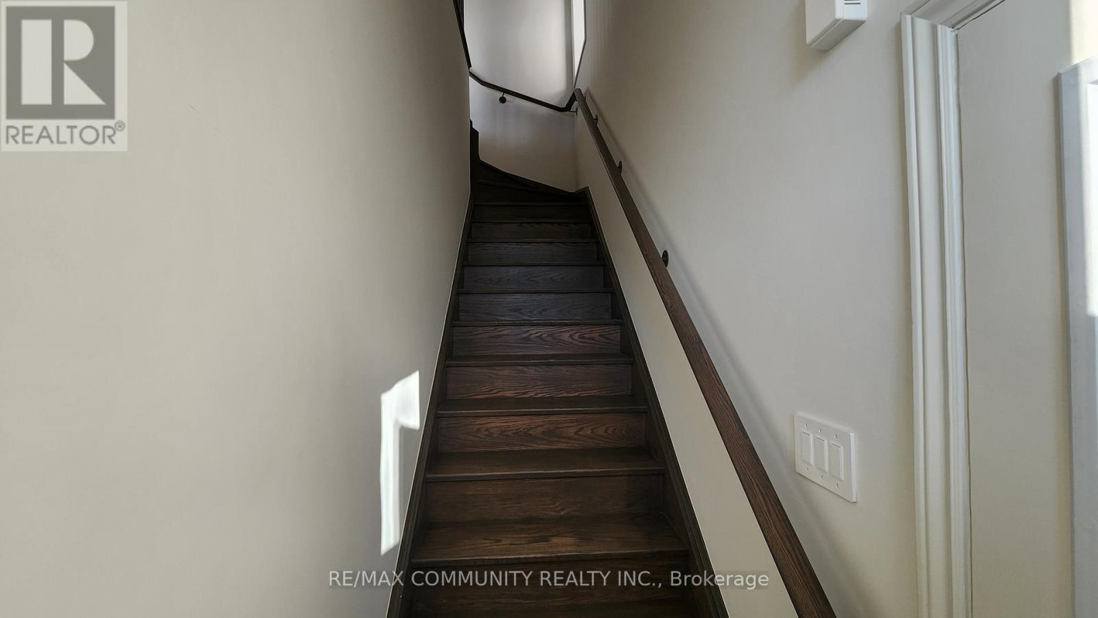 B - 58 Donald Cameron Crescent, Clarington, Ontario  L1E 0M4 - Photo 3 - E13422456