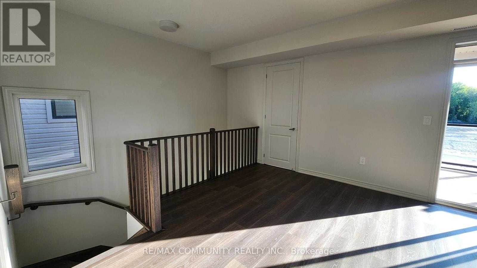 B - 58 Donald Cameron Crescent, Clarington, Ontario  L1E 0M4 - Photo 4 - E13422456