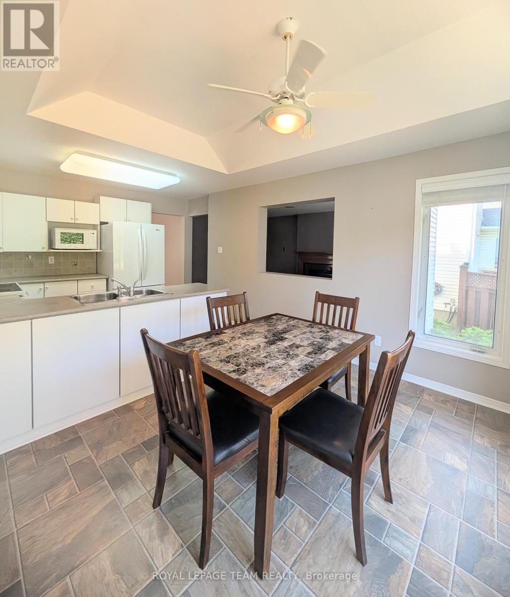 90 Moresby Drive, Ottawa, Ontario  K2M 2J6 - Photo 21 - X12915042