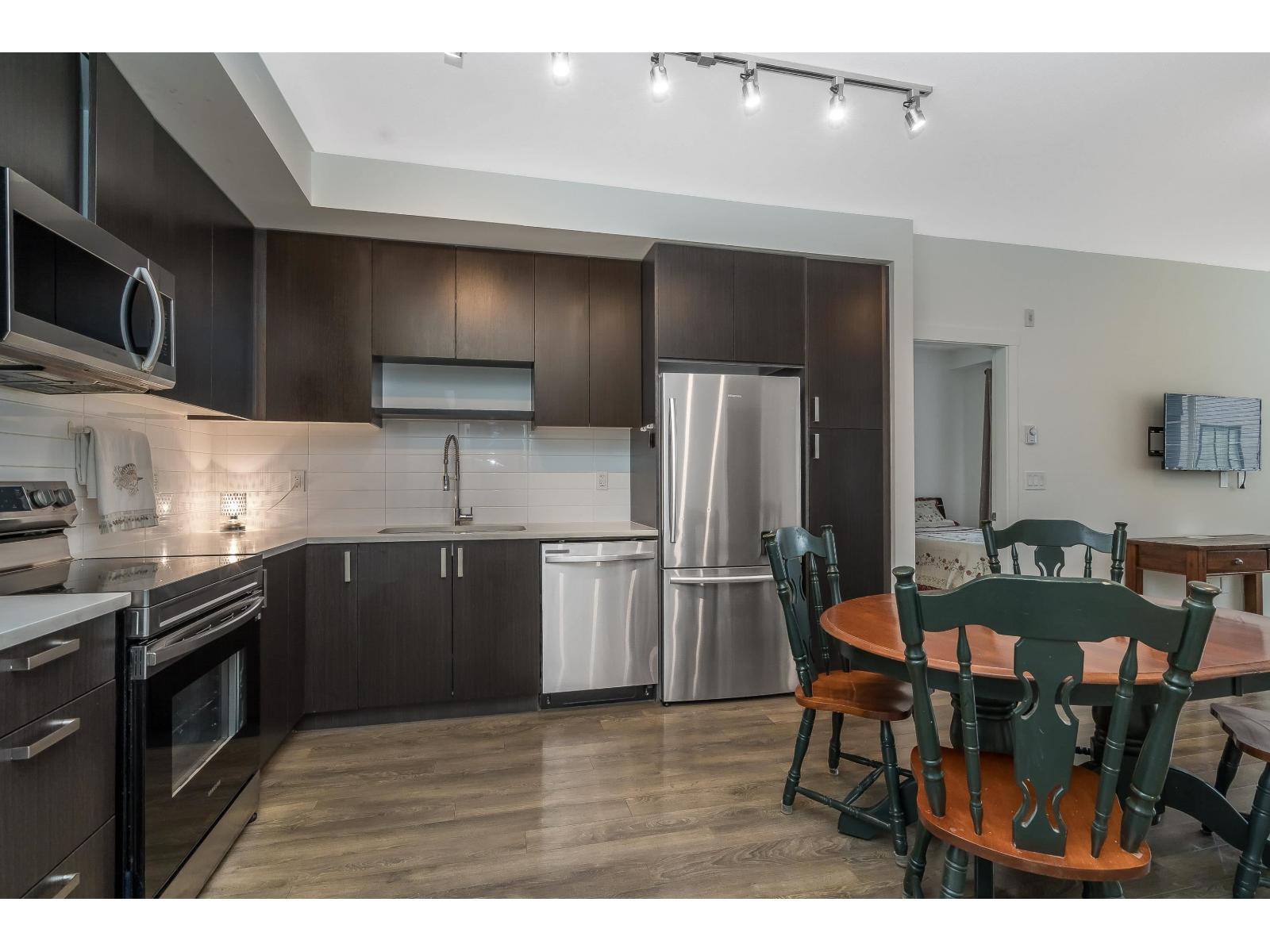 405 15835 85 Avenue, Surrey, British Columbia  V4N 6W6 - Photo 9 - R3133525