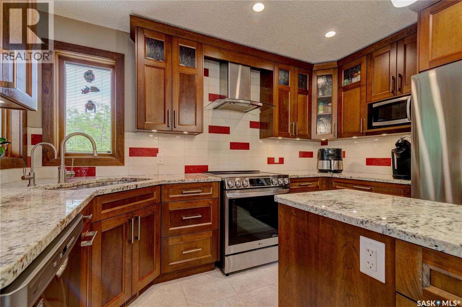 214 Par Place N, Regina, Saskatchewan  S4Y 1H3 - Photo 15 - SK038842