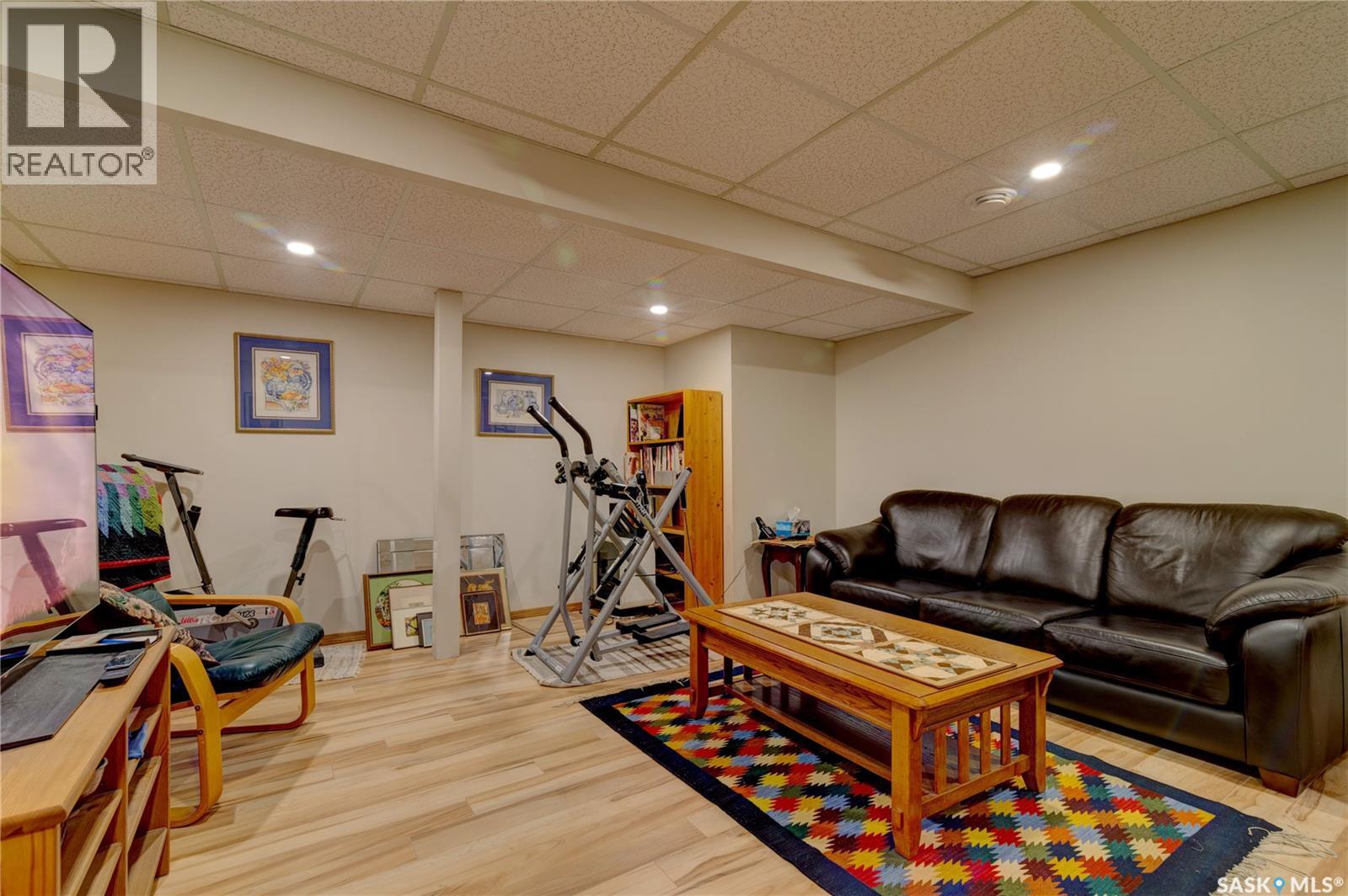 214 Par Place N, Regina, Saskatchewan  S4Y 1H3 - Photo 29 - SK038842