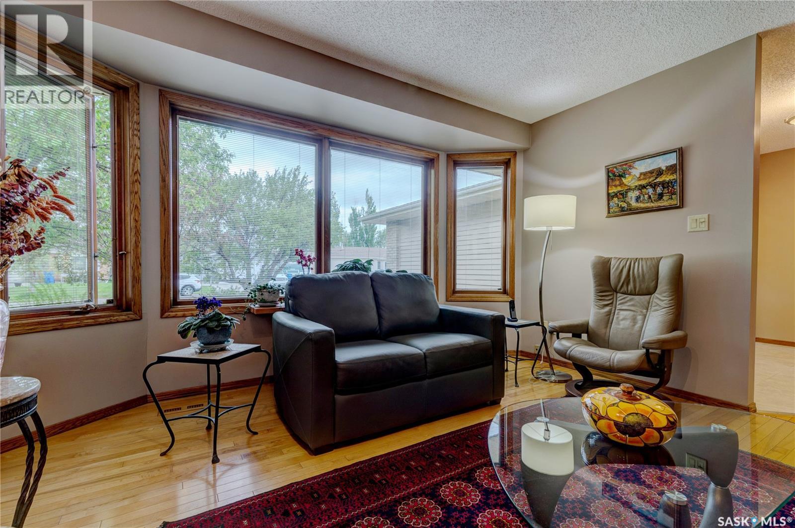 214 Par Place N, Regina, Saskatchewan  S4Y 1H3 - Photo 7 - SK038842