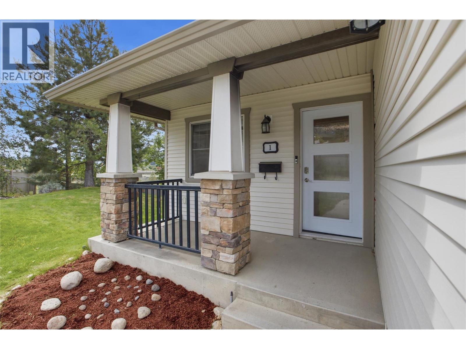 1940 Hillside Drive Unit# 1, Kamloops, British Columbia