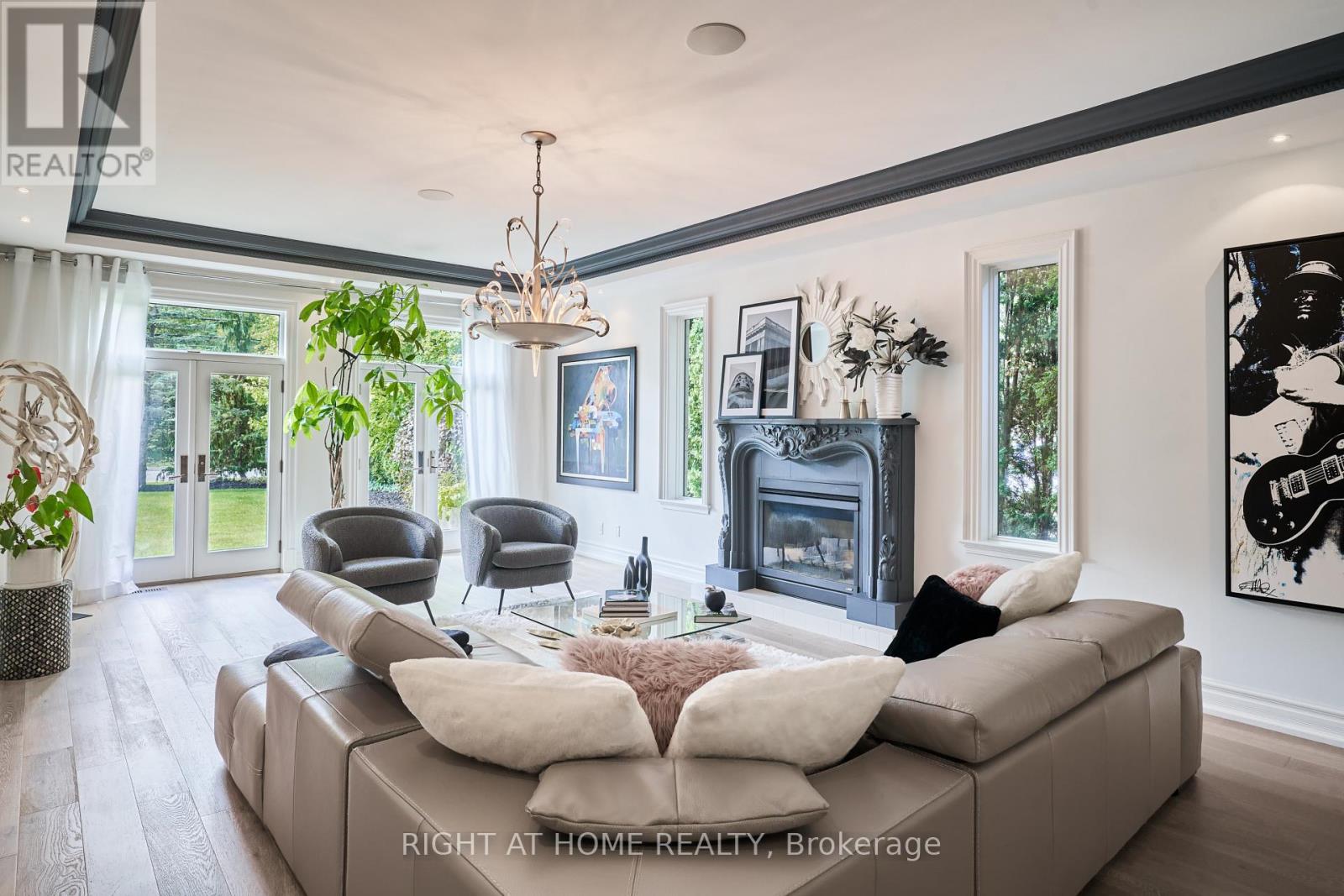 1305 Royal York Road, Toronto, Ontario  M9A 5E6 - Photo 16 - W13422460