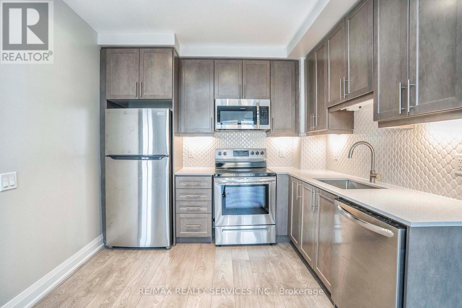 2202 - 15 Lynch Street, Brampton, Ontario  L6W 2Z8 - Photo 10 - W13422464