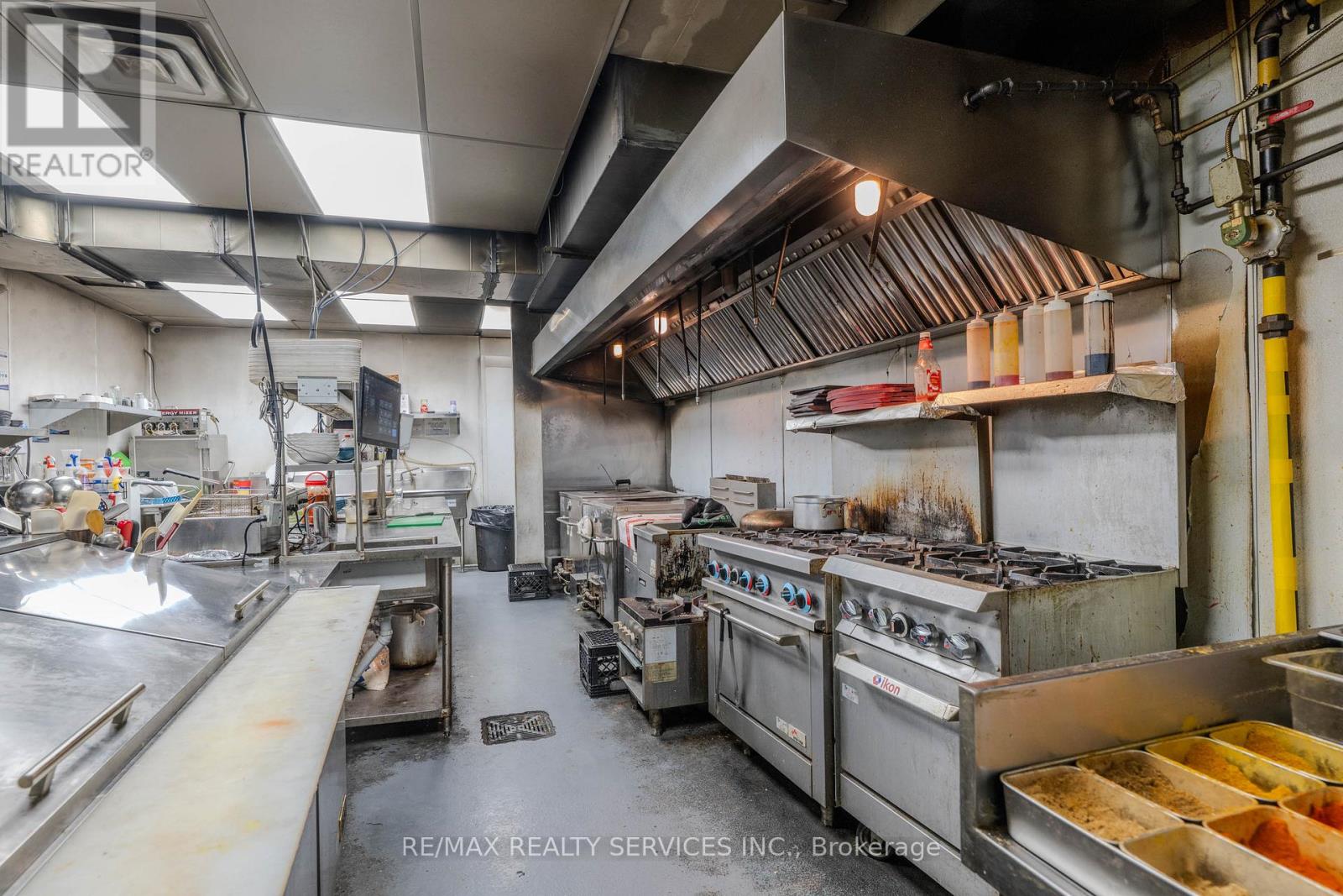 2055 Dundas Street, Mississauga, Ontario  L4X 2W1 - Photo 20 - W13422510